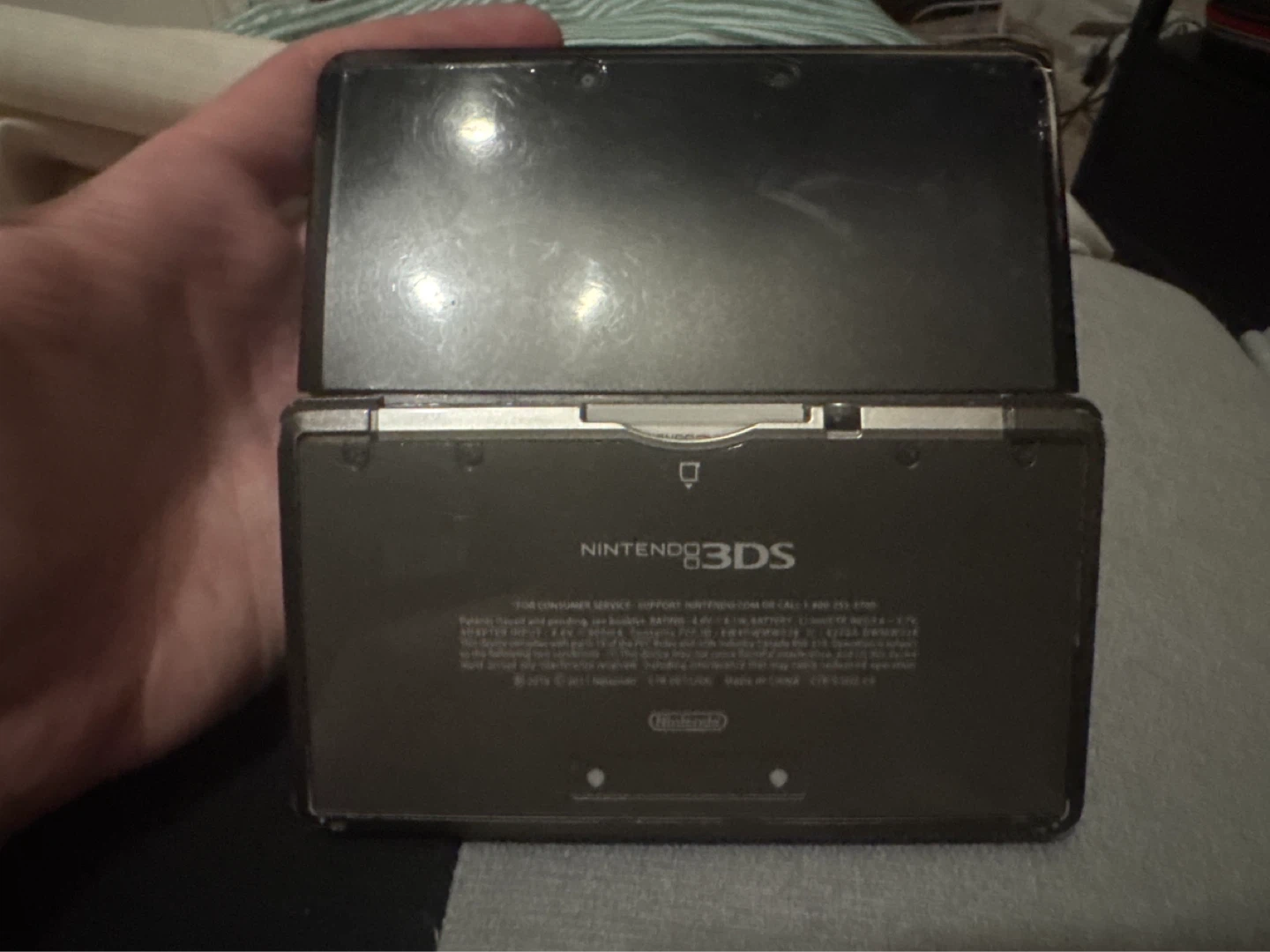 Nintendo 3DS Handheld Console - photo 2