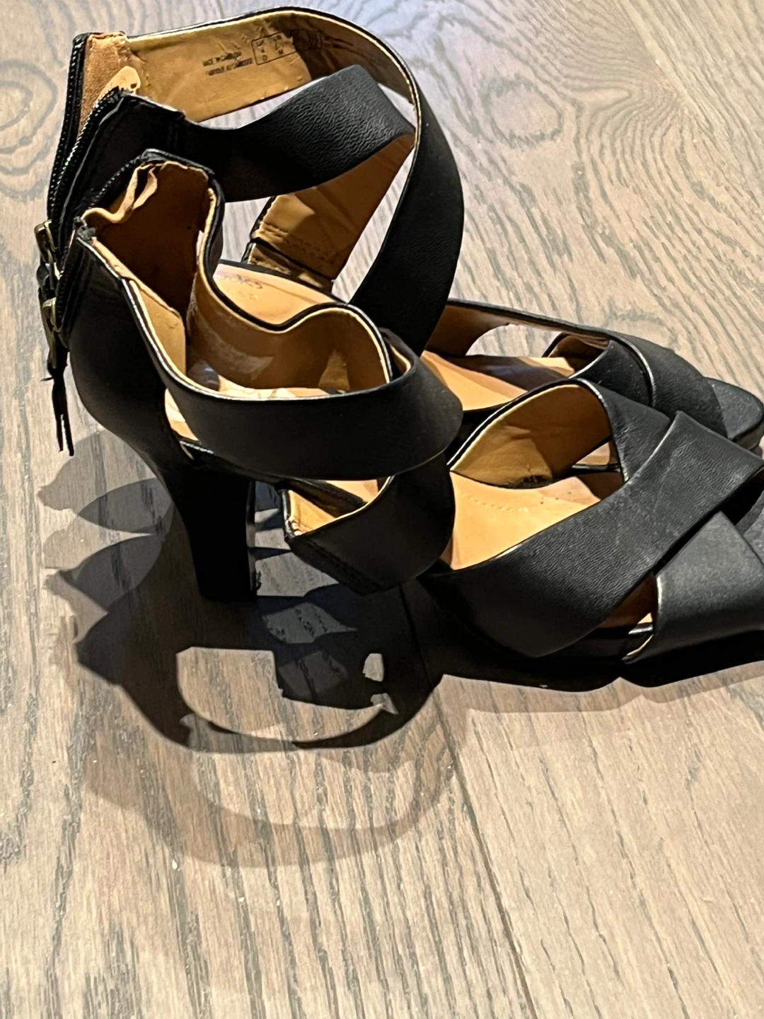 Clarks Black Leather Strappy Heels - photo 3