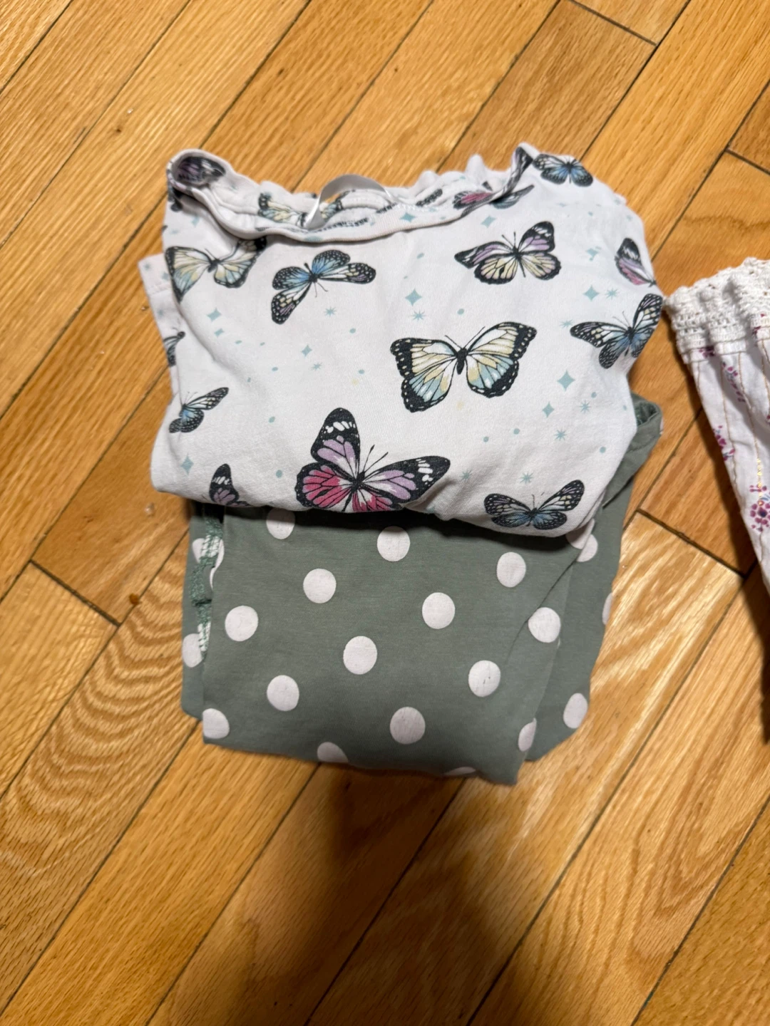 Kids' Butterfly and Polka Dot Pajama Set