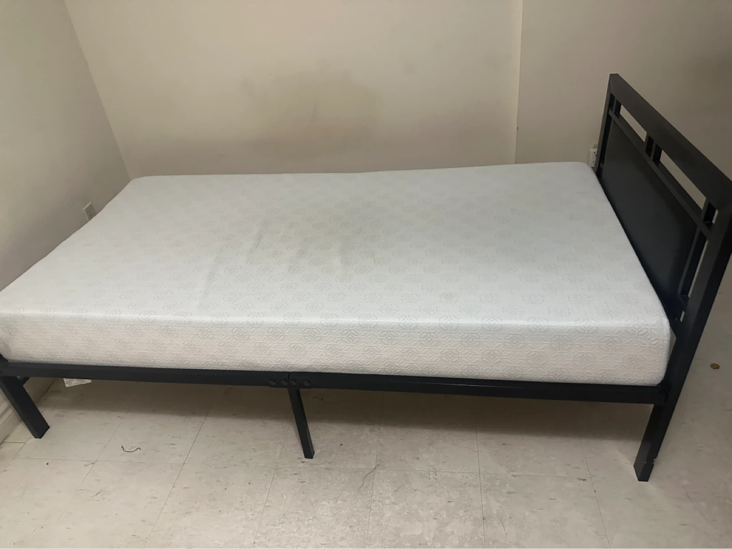 Black Metal Bed Frame with Mattress - photo 2