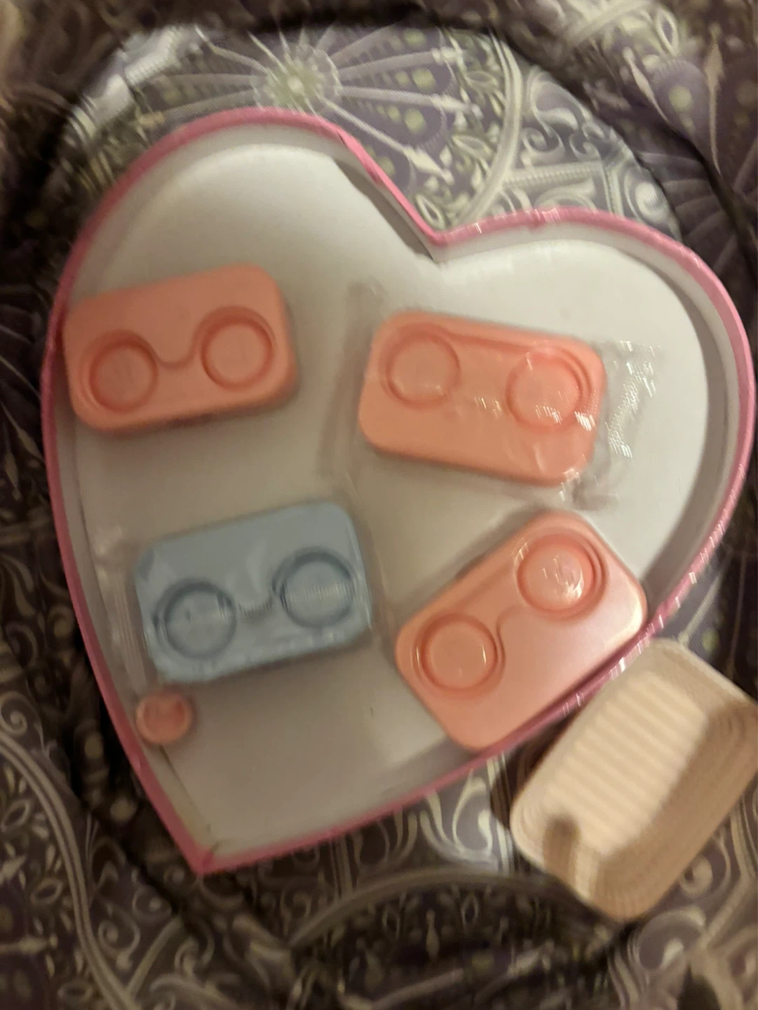 4 Contact Lens Cases - photo 2
