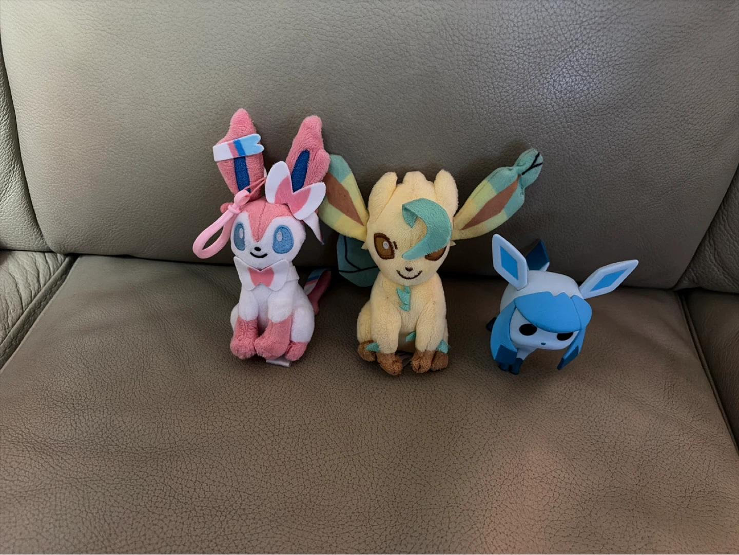 Pokémon Eeveelution Lot Bag clips + Pop (read description)