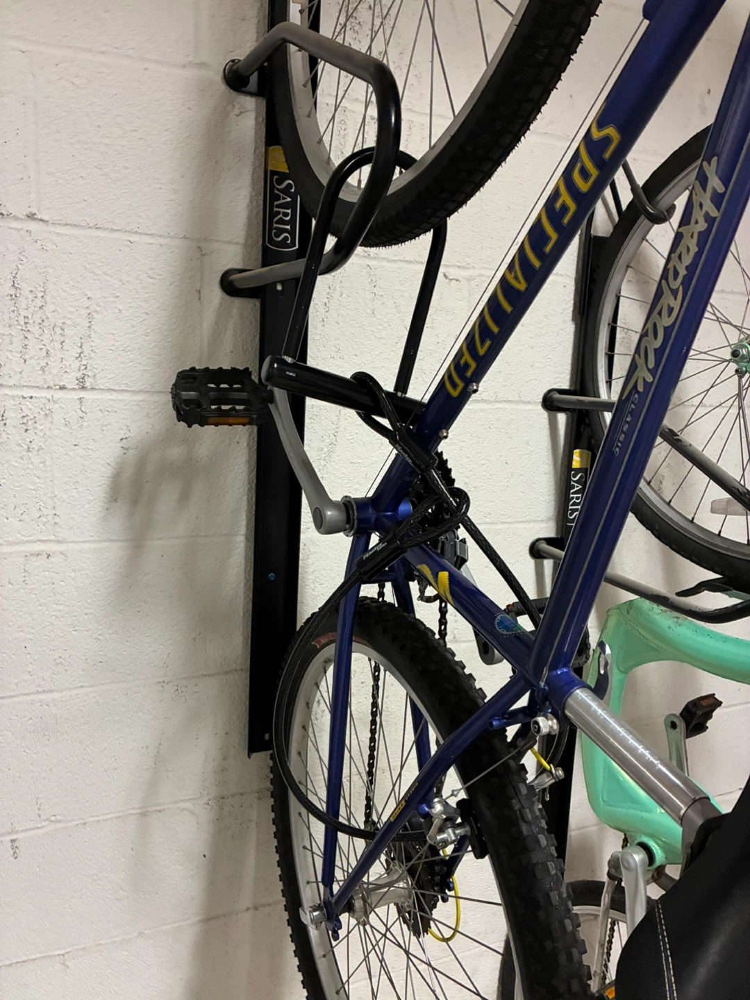 Specialized Hardrock Mountain Bike - photo 2
