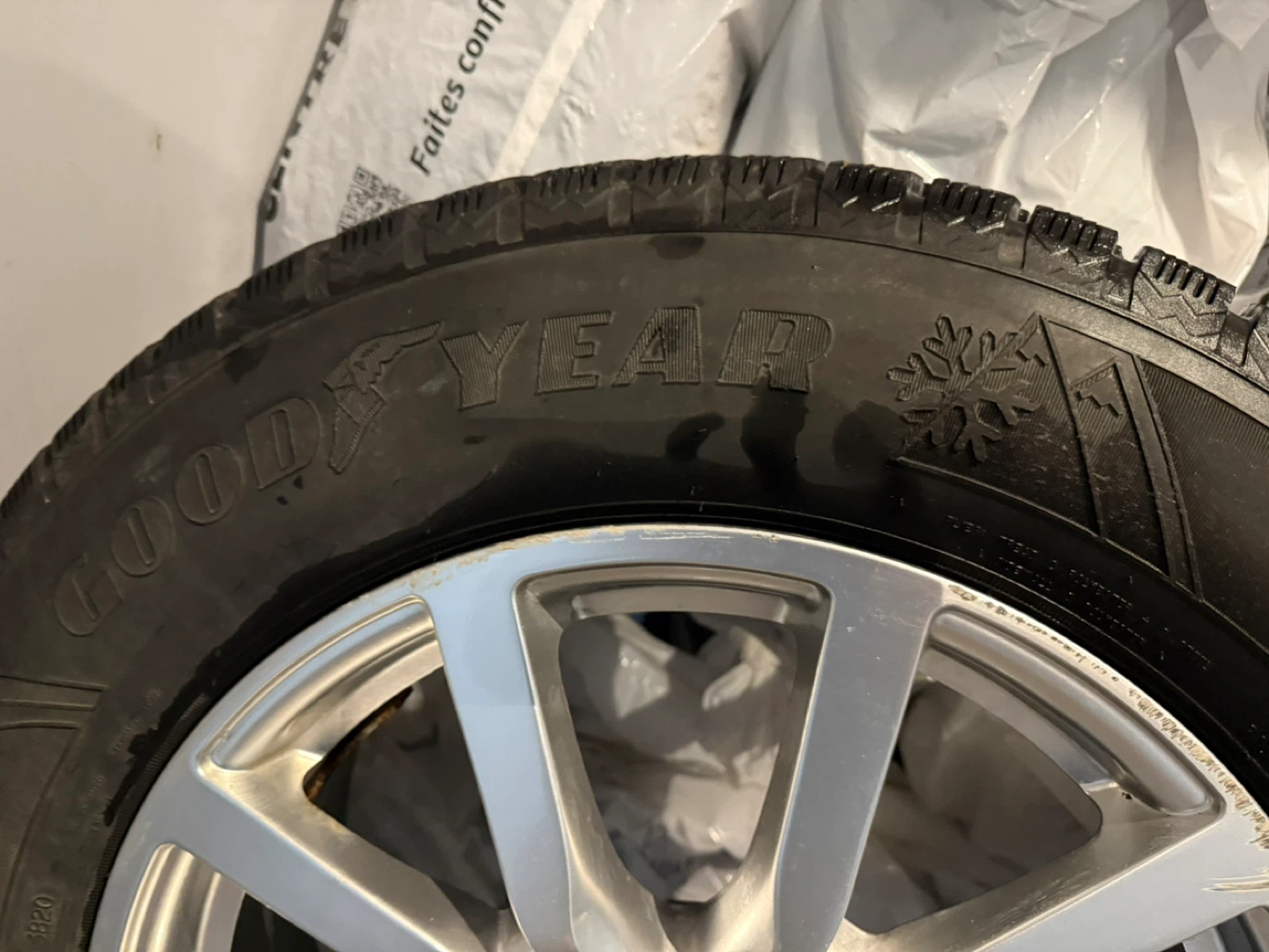 1 set Goodyear Winter Tire with Rim 225/65R17 - photo 2