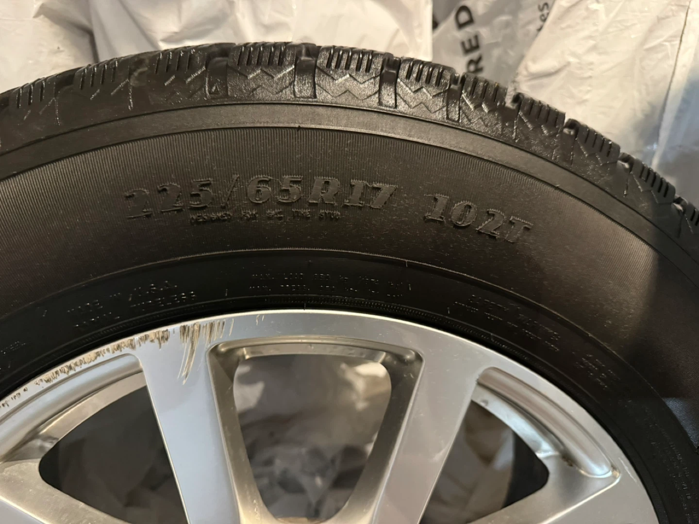1 set Goodyear Winter Tire with Rim 225/65R17 - photo 3