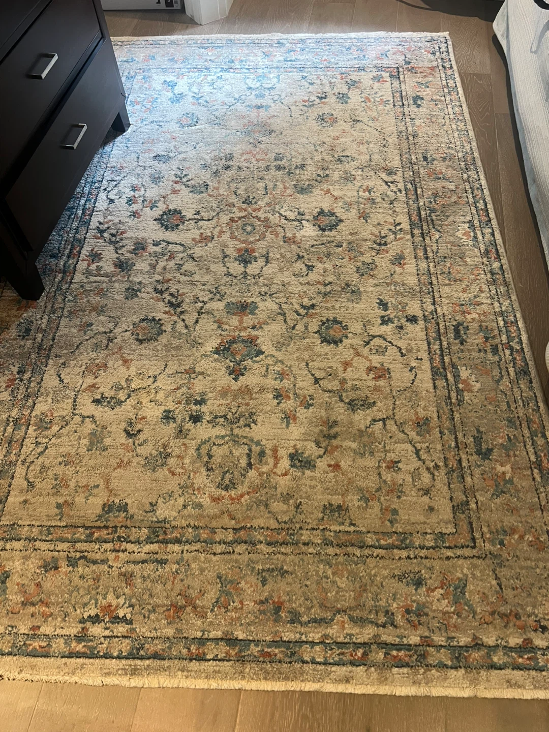 Shabby Chic Amelia Area Rug - 5'2" x 7'10"