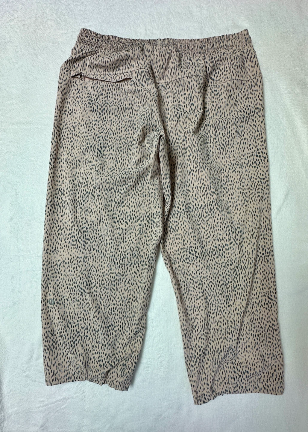Lululemon Step Lively Crop Pants Dottie Dash Black - Size 8 - photo 2