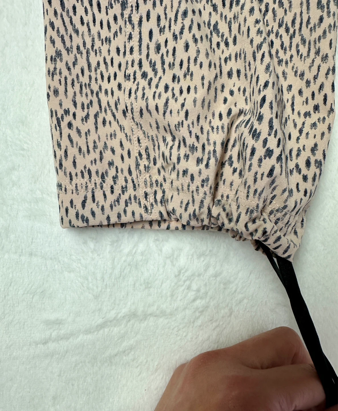 Lululemon Step Lively Crop Pants Dottie Dash Black - Size 8 - photo 5