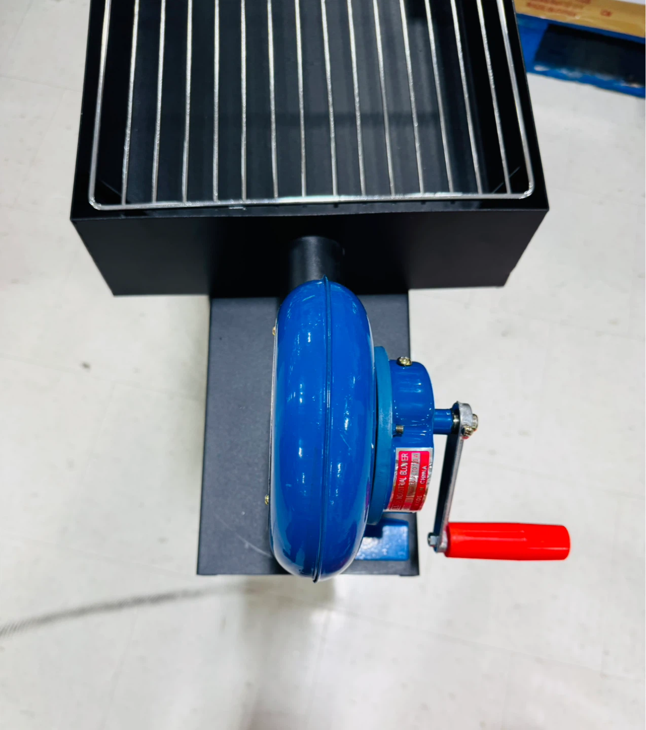 Manual Crank Air Blower BBQ Grillc, only cash - photo 3