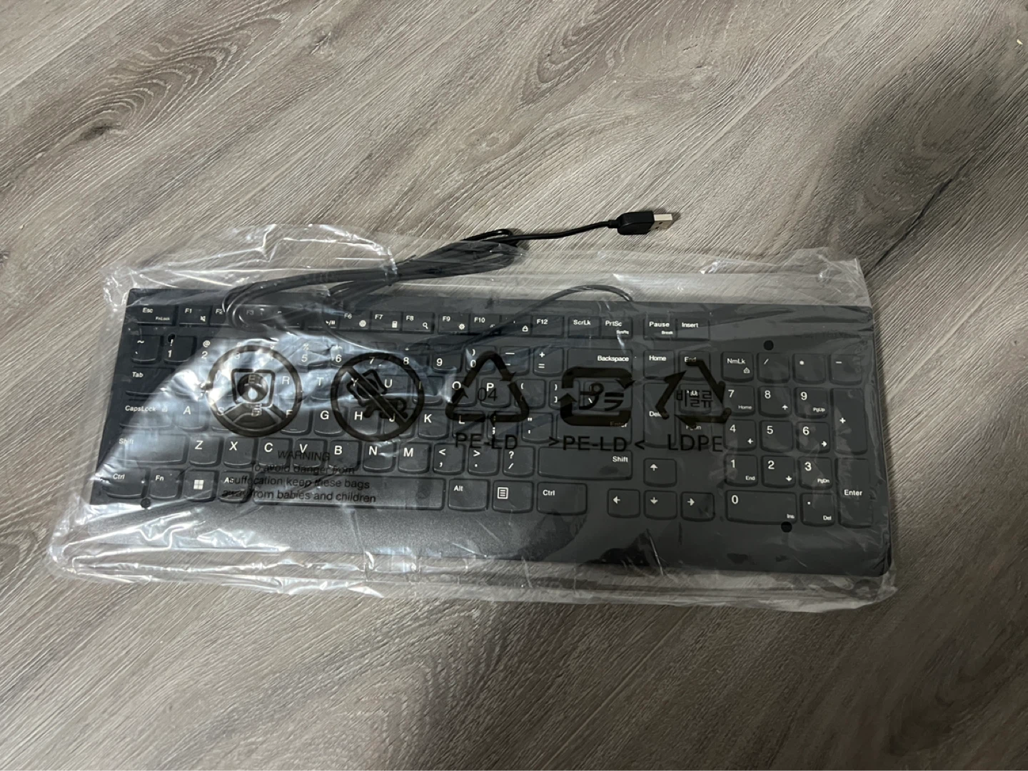 Lenovo Wired USB Keyboard - photo 3