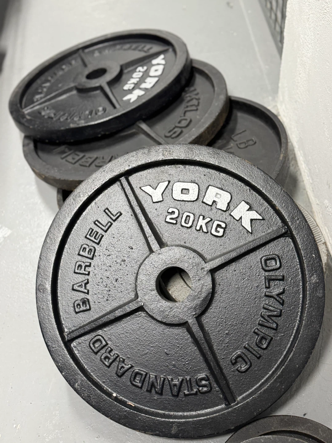 Assorted olympic Weight Plates(bumper&cast iron) - photo 3