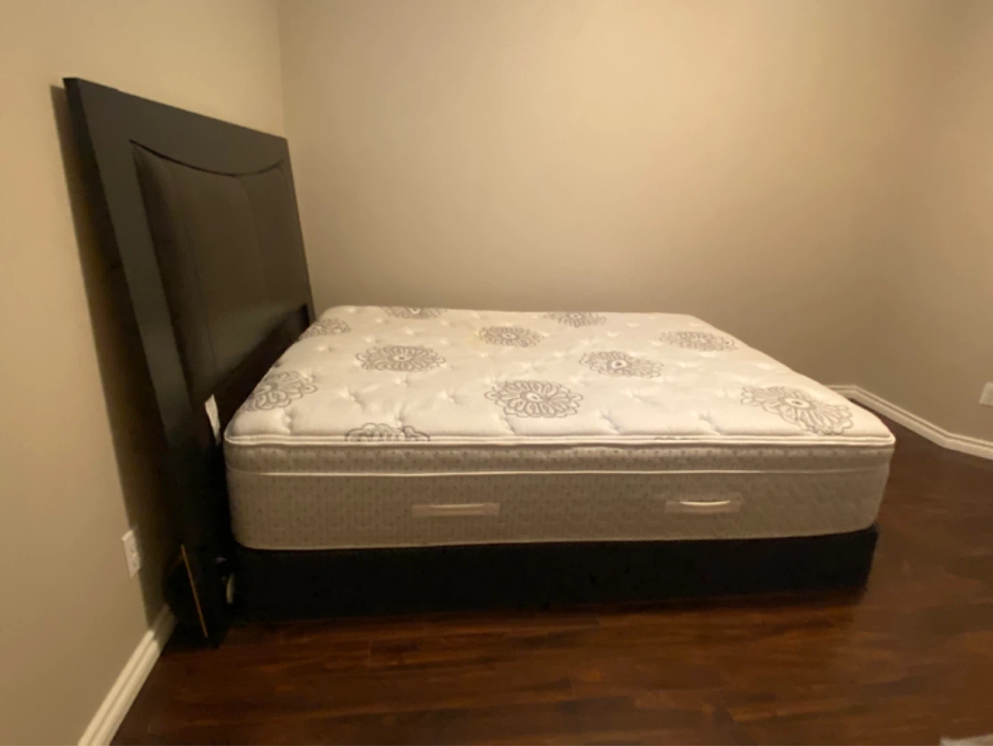 Headboard and/or Mattress - photo 4