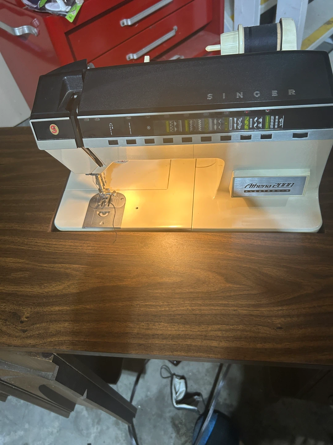 Singer Athena 2000 Electronic Sewing Machine - photo 4