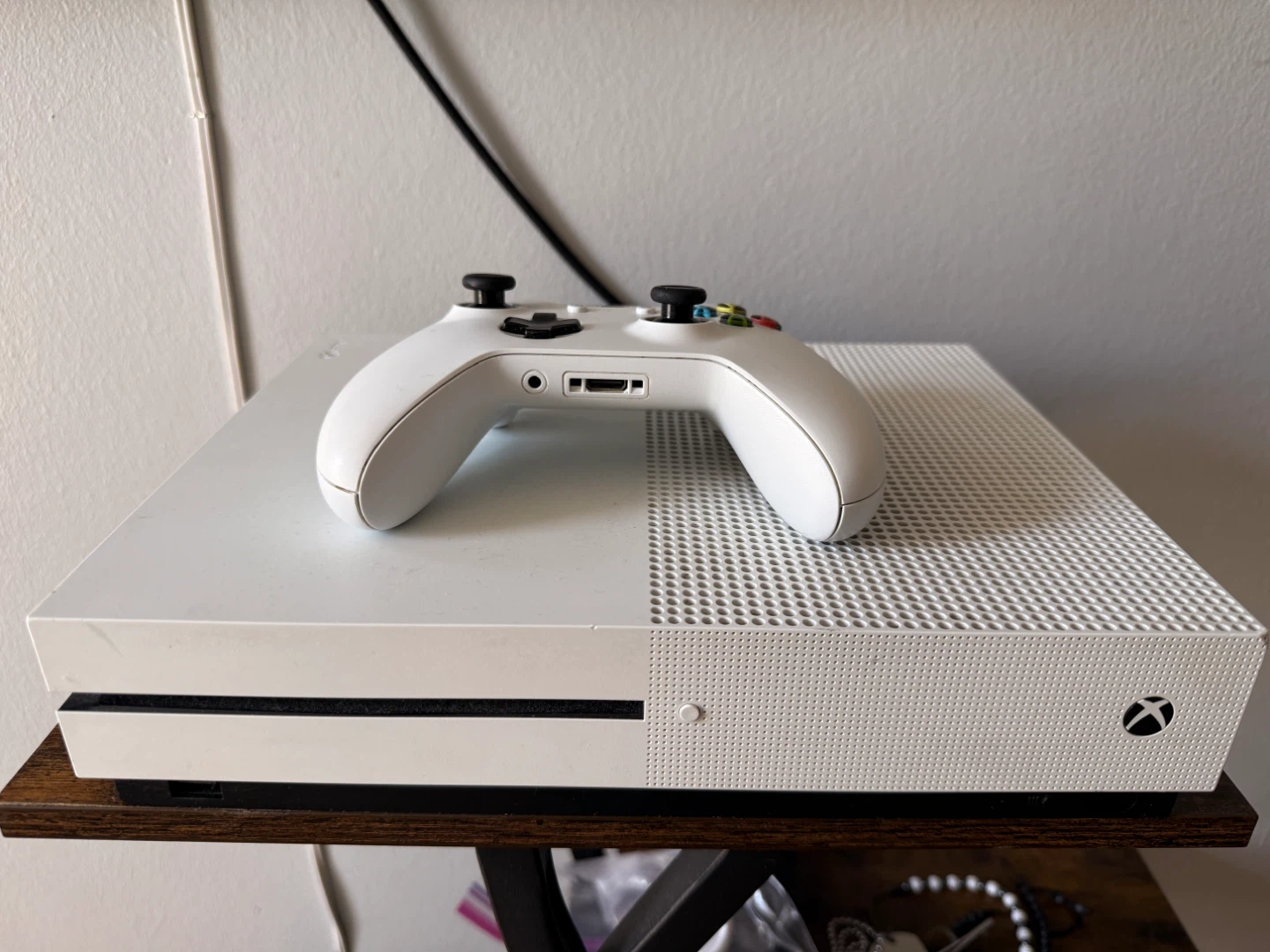 Microsoft Xbox One  Console with Controller - photo 2