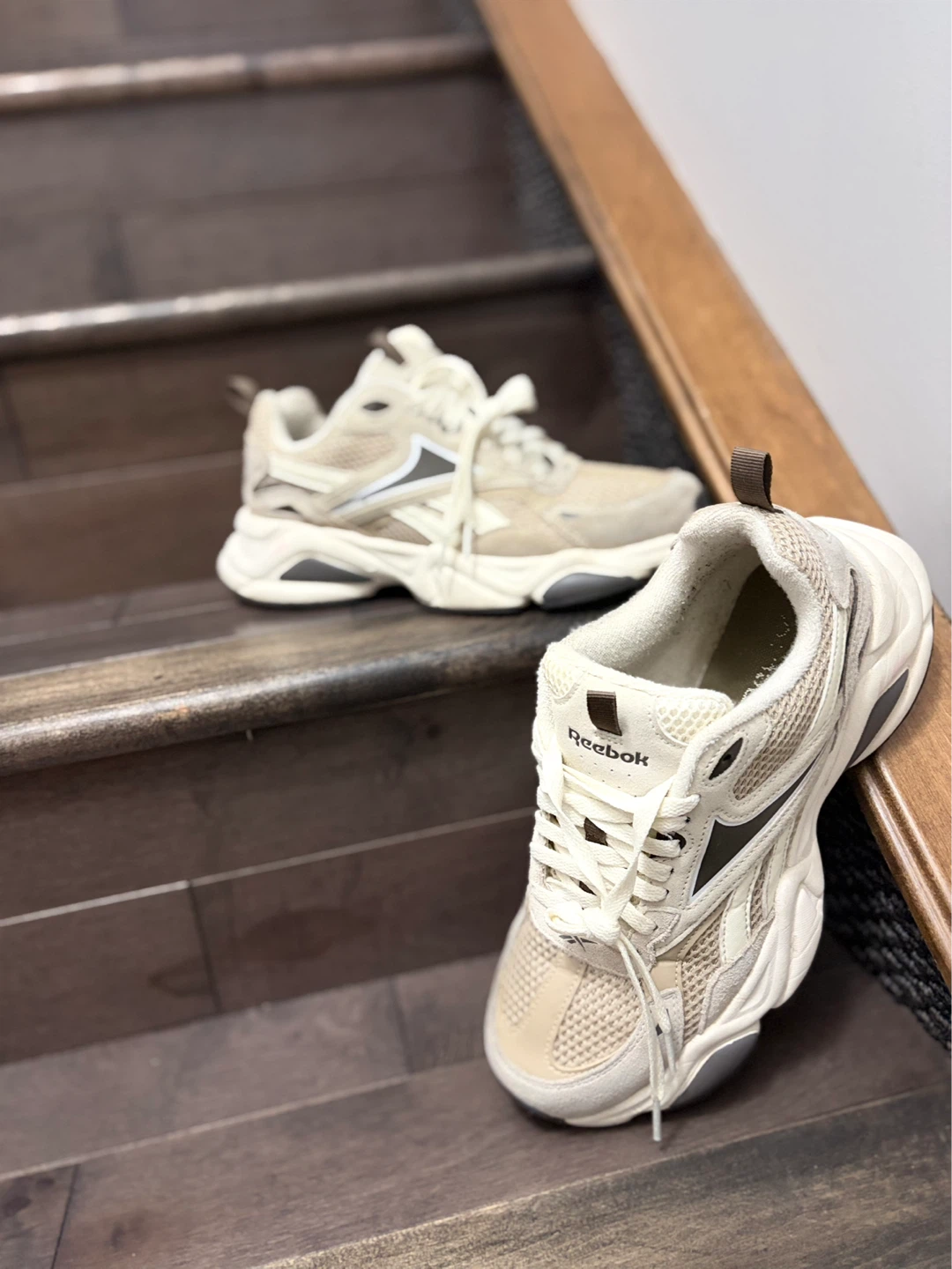 Reebok Men's Beige Running Shoes - photo 2