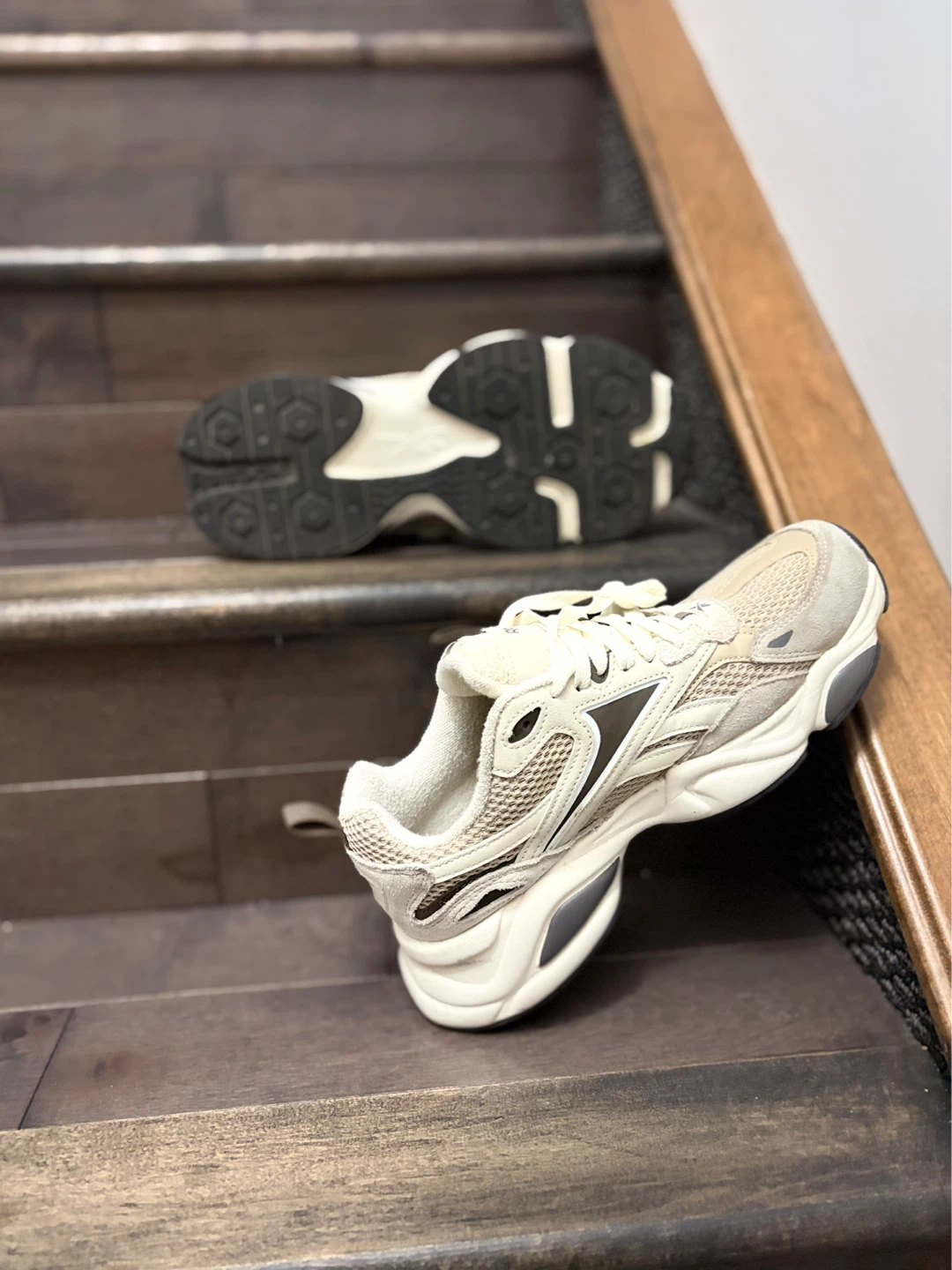 Reebok Men's Beige Running Shoes - photo 3