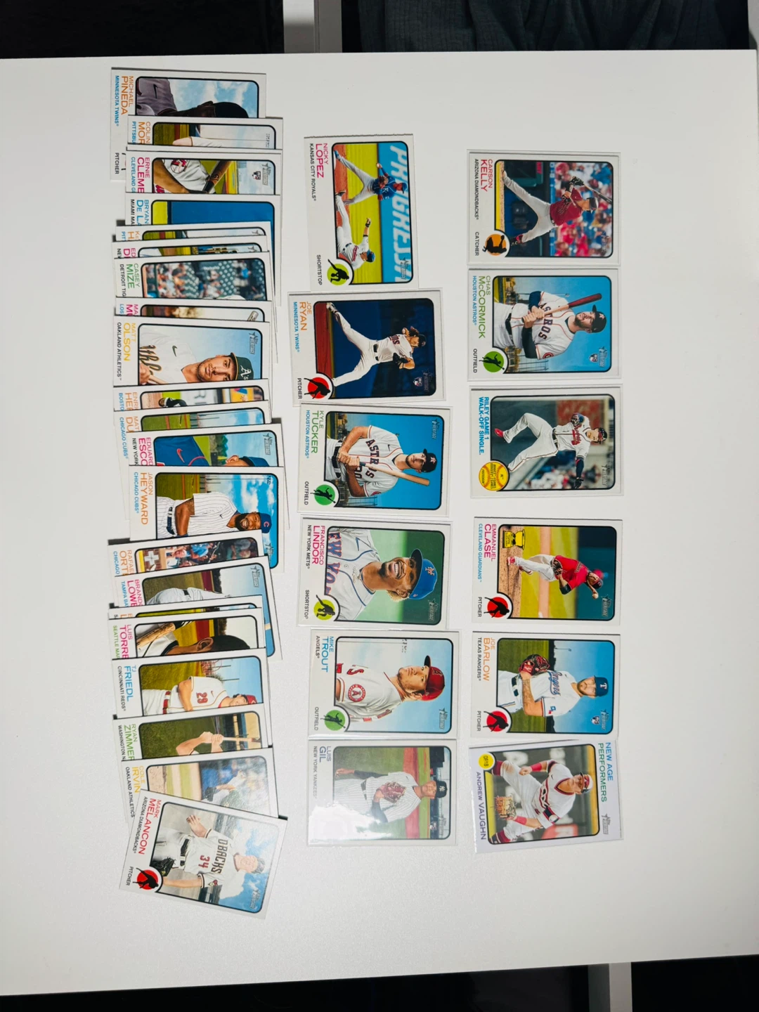2022 Topps Heritage Baseball Cards Collection