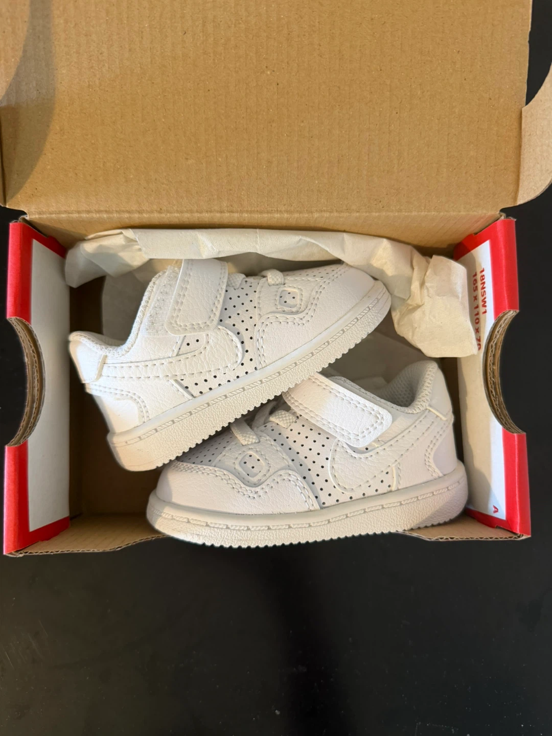 Nike Baby White Sneakers Size 3C - photo 3