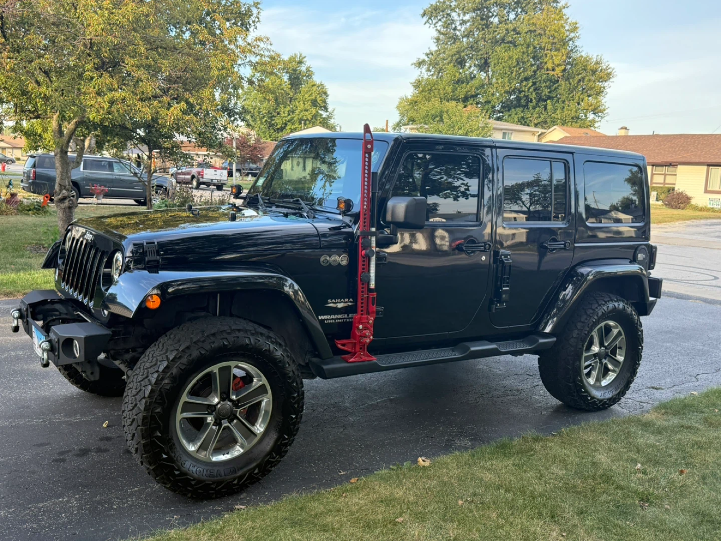 Black Jeep Wrangler Sahara 4-Door