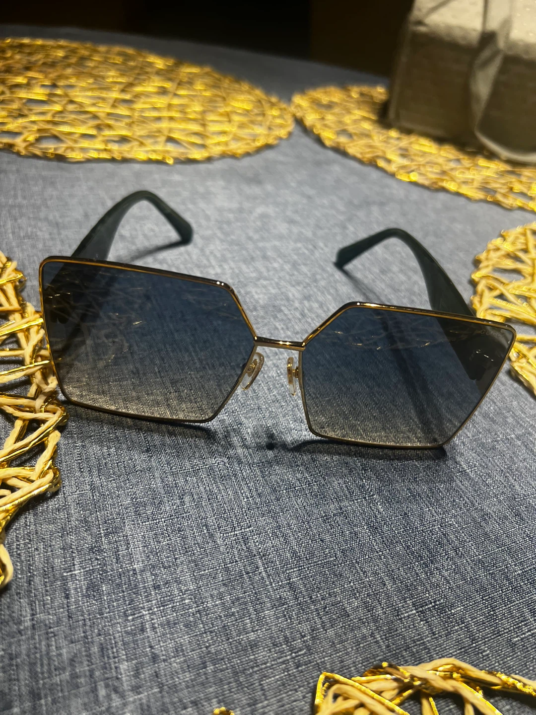 Gucci Sunglasses - photo 4