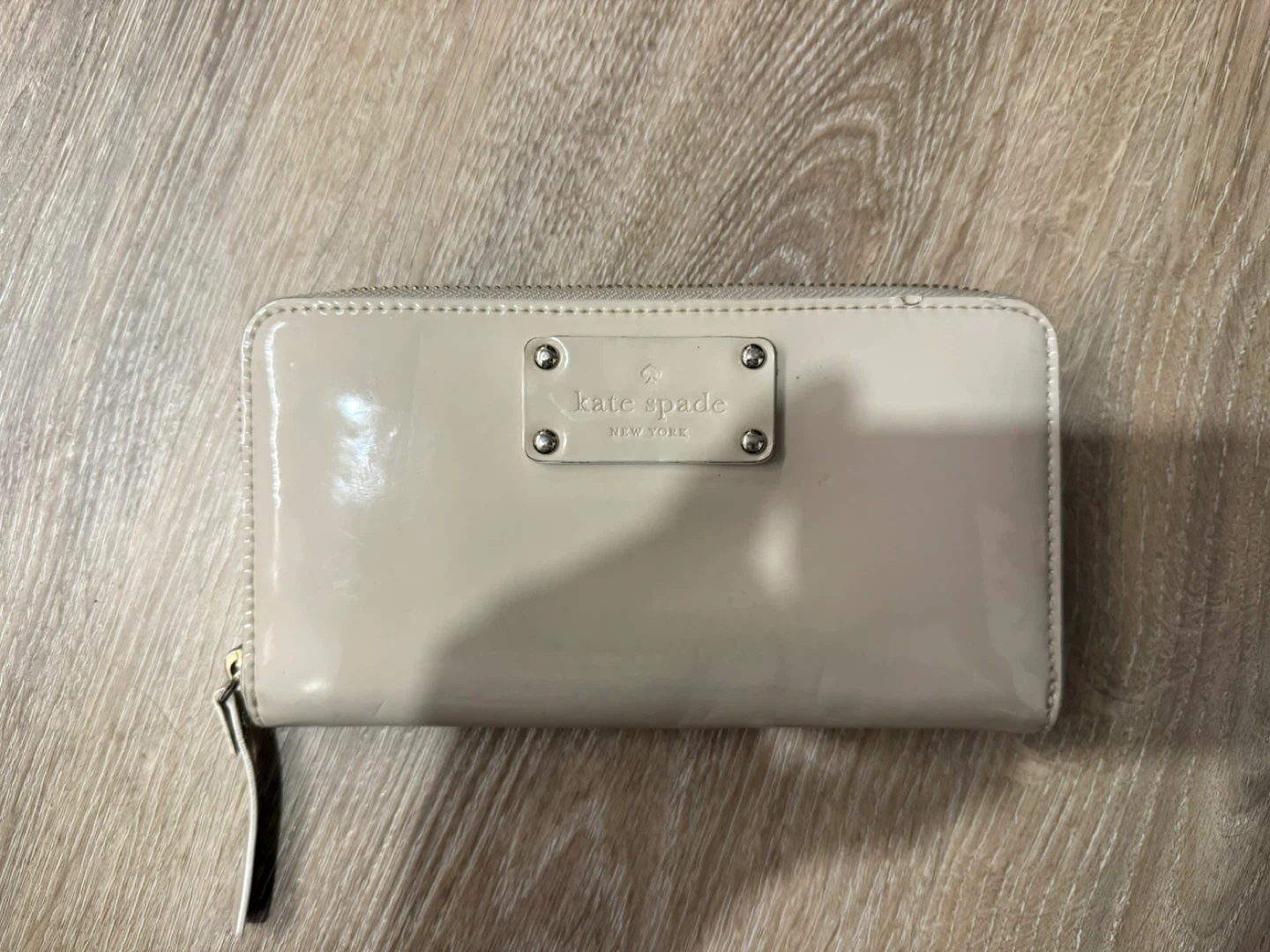 Kate Spade Zip Around Wallet