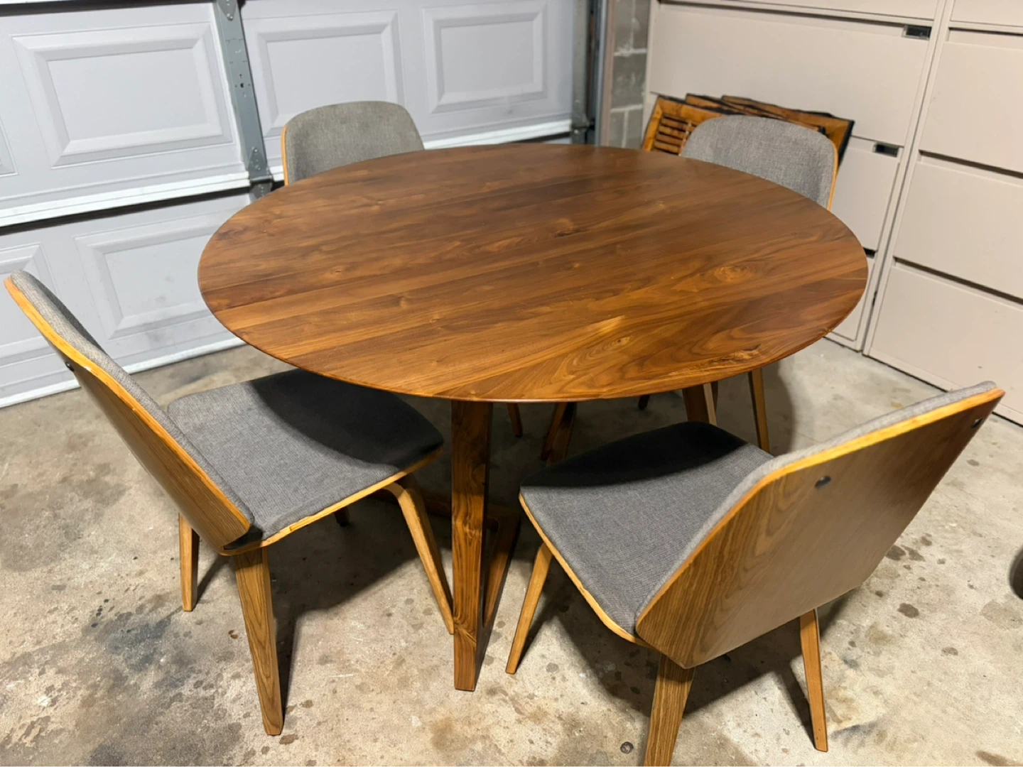 Round Wood Dining Table and 4 Chairs Set