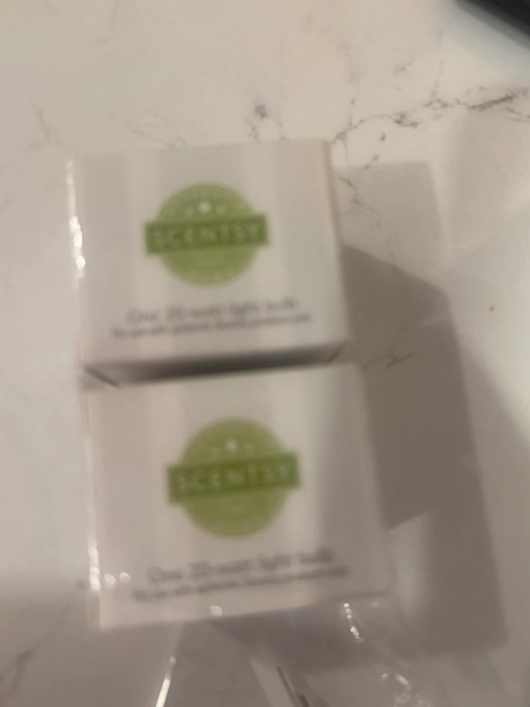 Scentsy 20 Watt Light Bulbs (2 Pack)