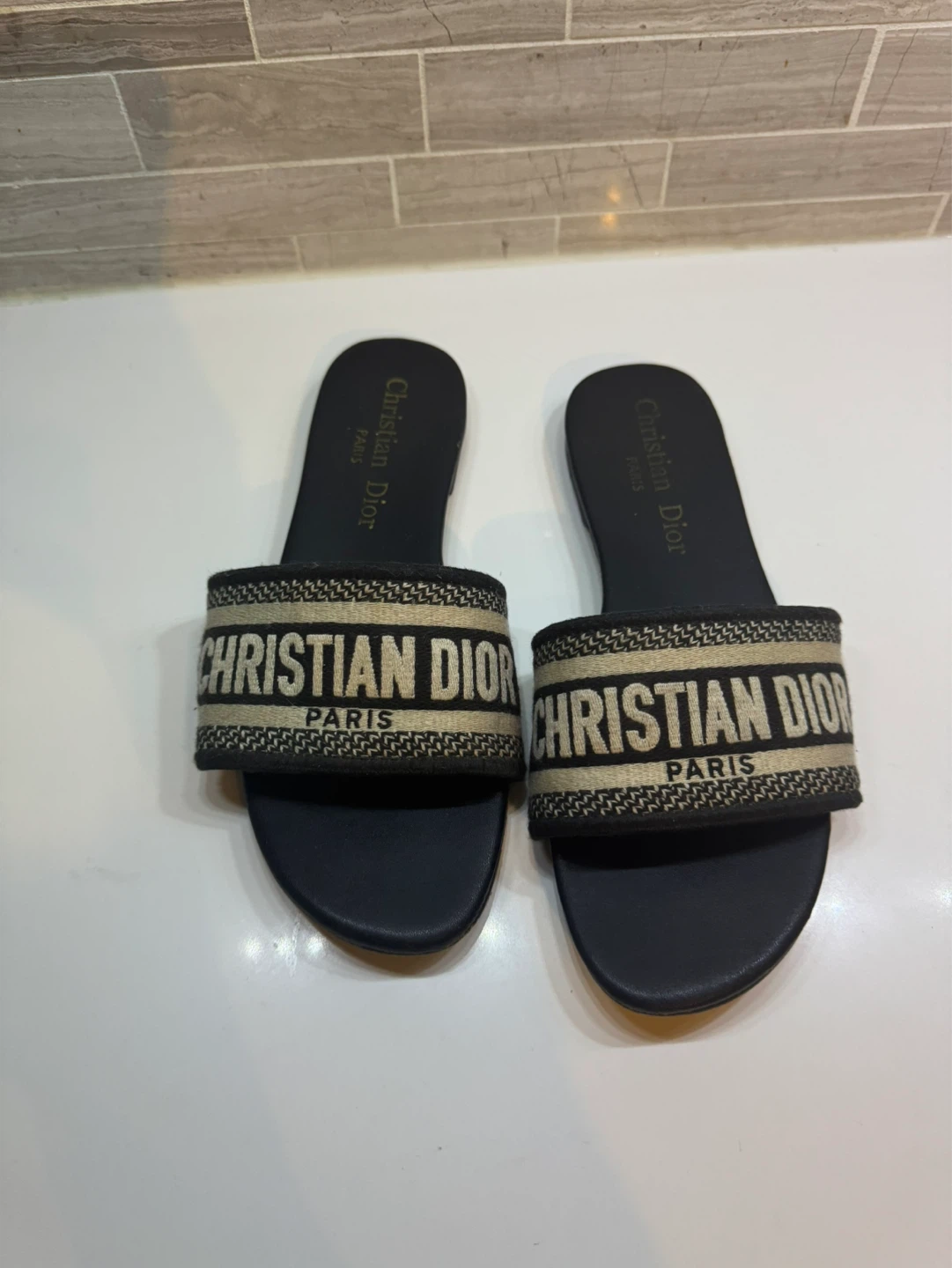 Christian Dior Paris Slides - size 8