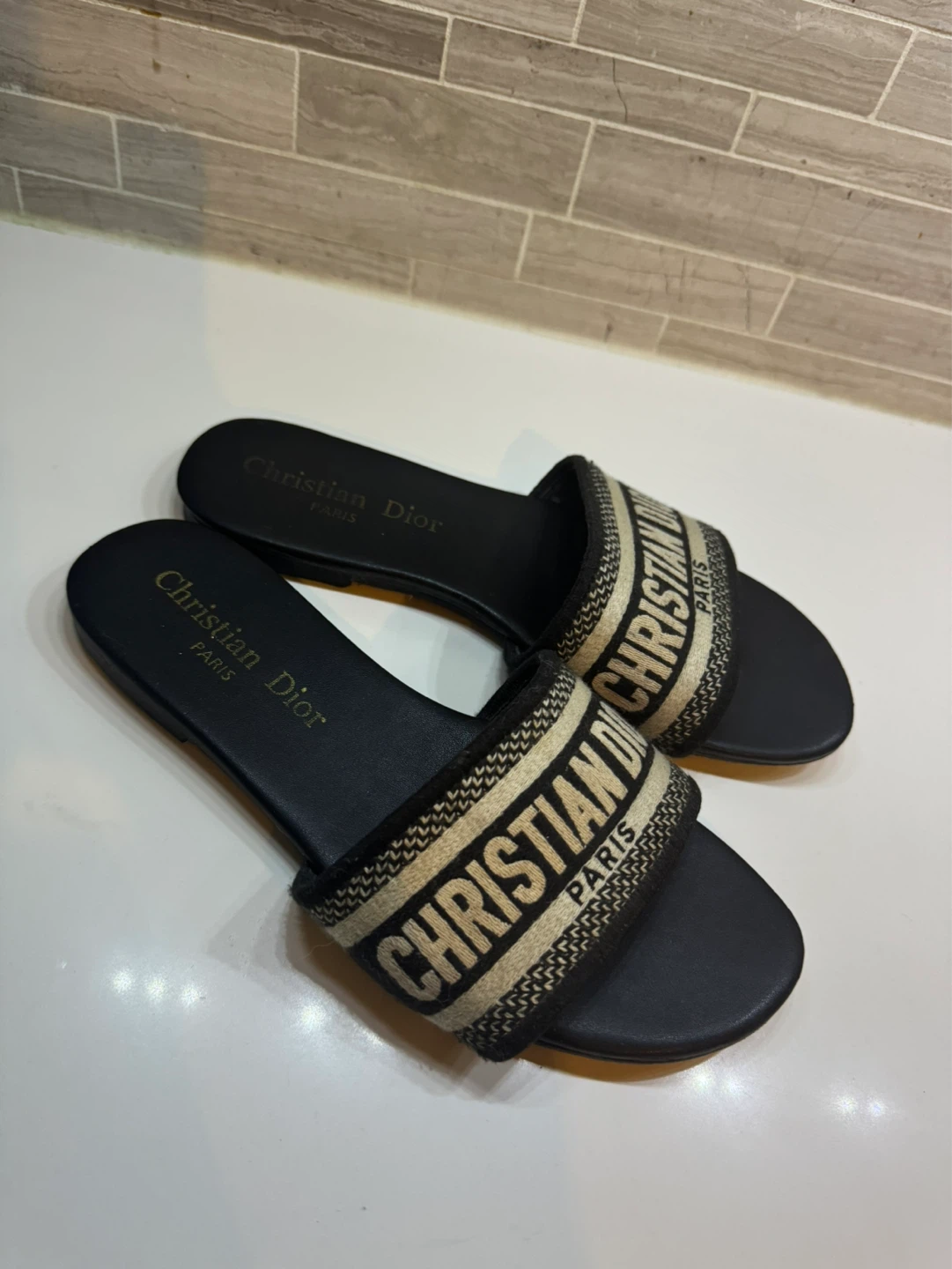Christian Dior Paris Slides - size 8 - photo 2