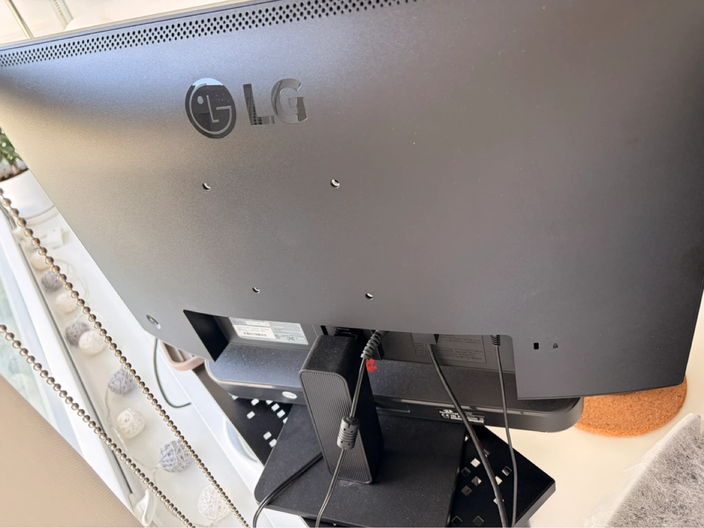 LG monitor 24 inch 100hz 5ms Gtg - photo 3