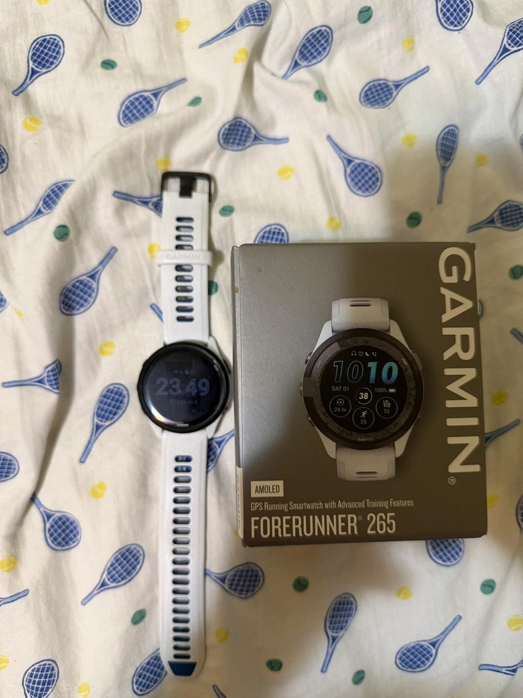 Garmin Forerunner 265 GPS Running Smartwatch White
