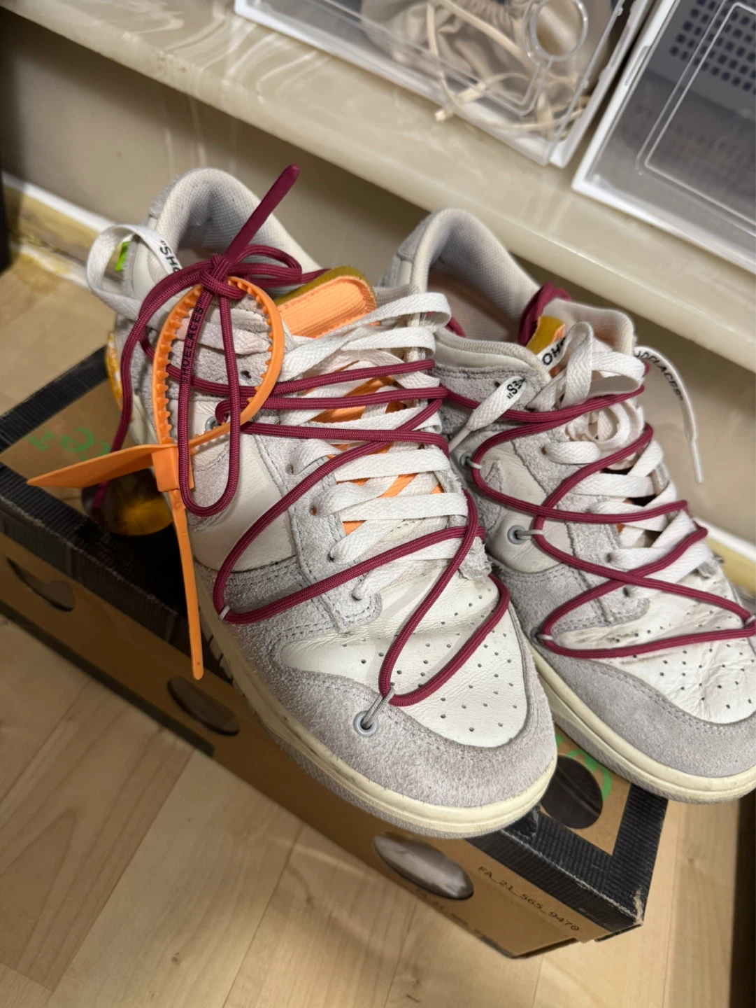 OFF-WHITE x Nike Dunk Low 'Lot 25' Sneakers - photo 2