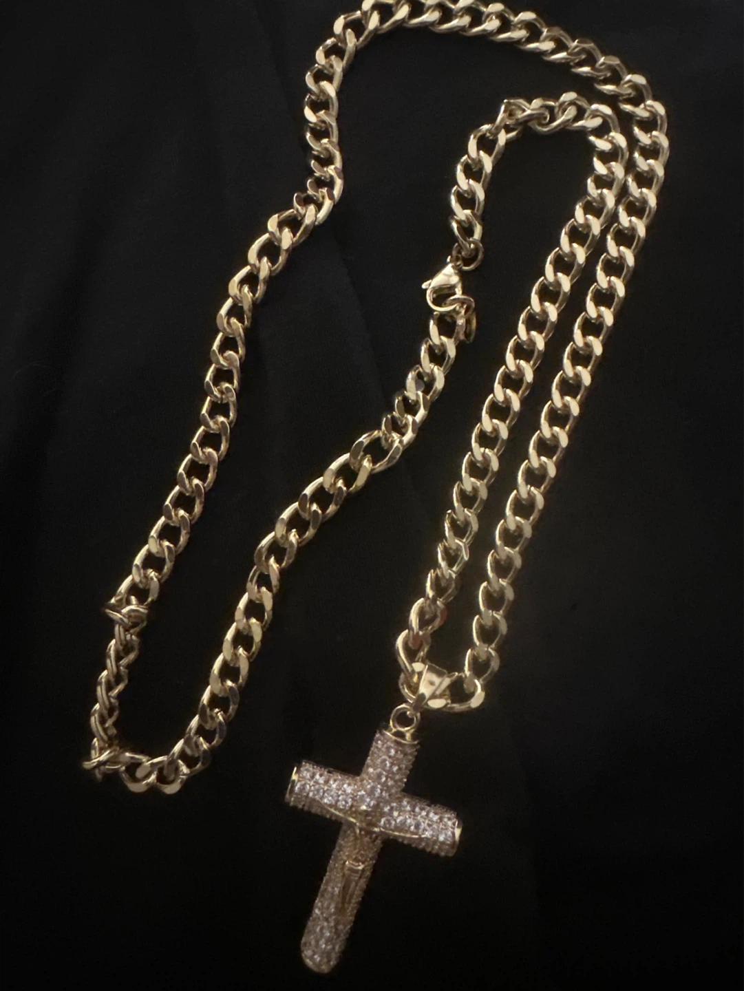 14kGold laminated Necklace with Jesus Crucifix Pendant - photo 2