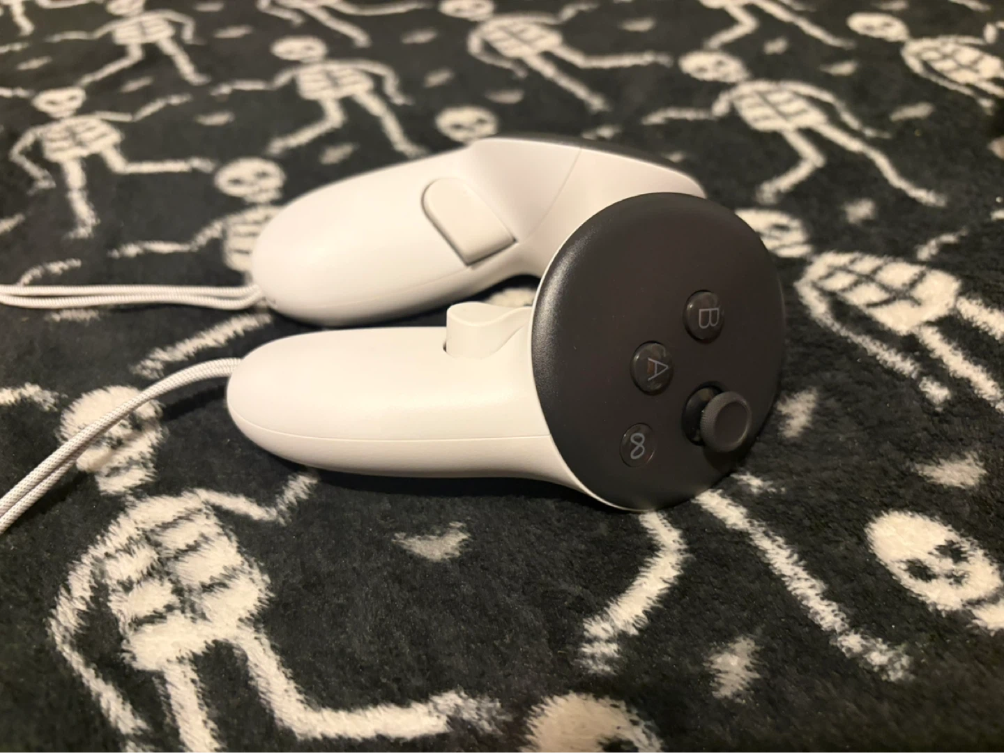 Meta Quest 3s VR Headset and Controllers - photo 5