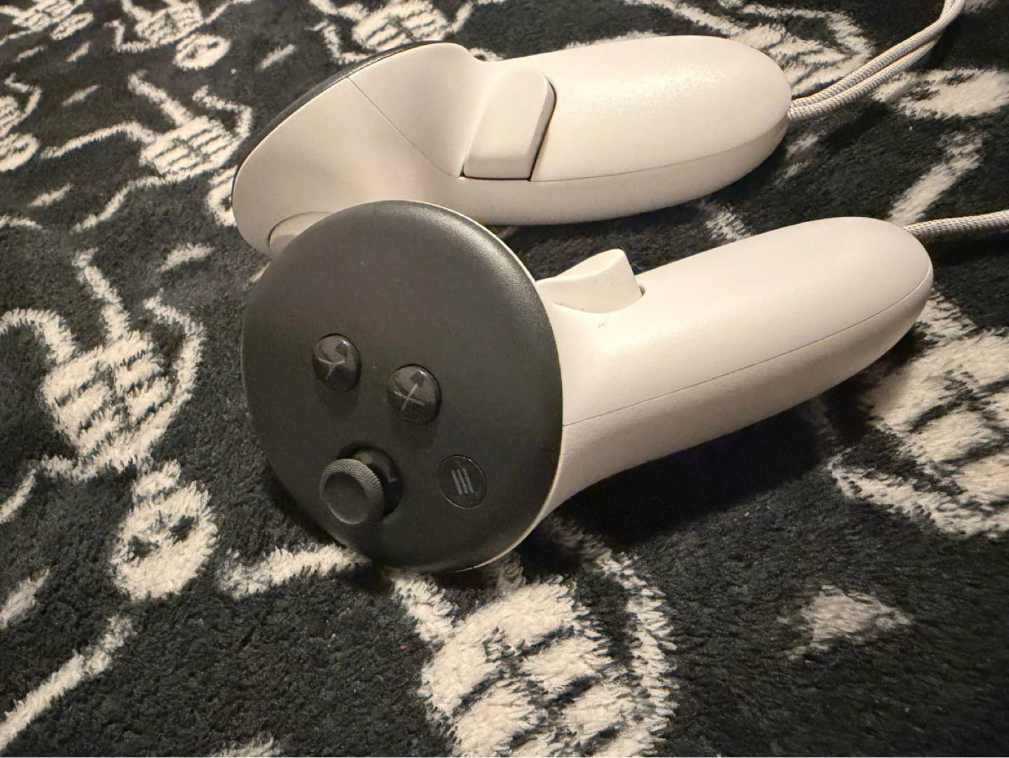 Meta Quest 3s VR Headset and Controllers - photo 4