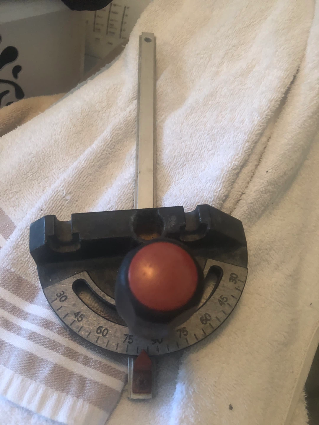 Miter Gauge Angle Finder - photo 2