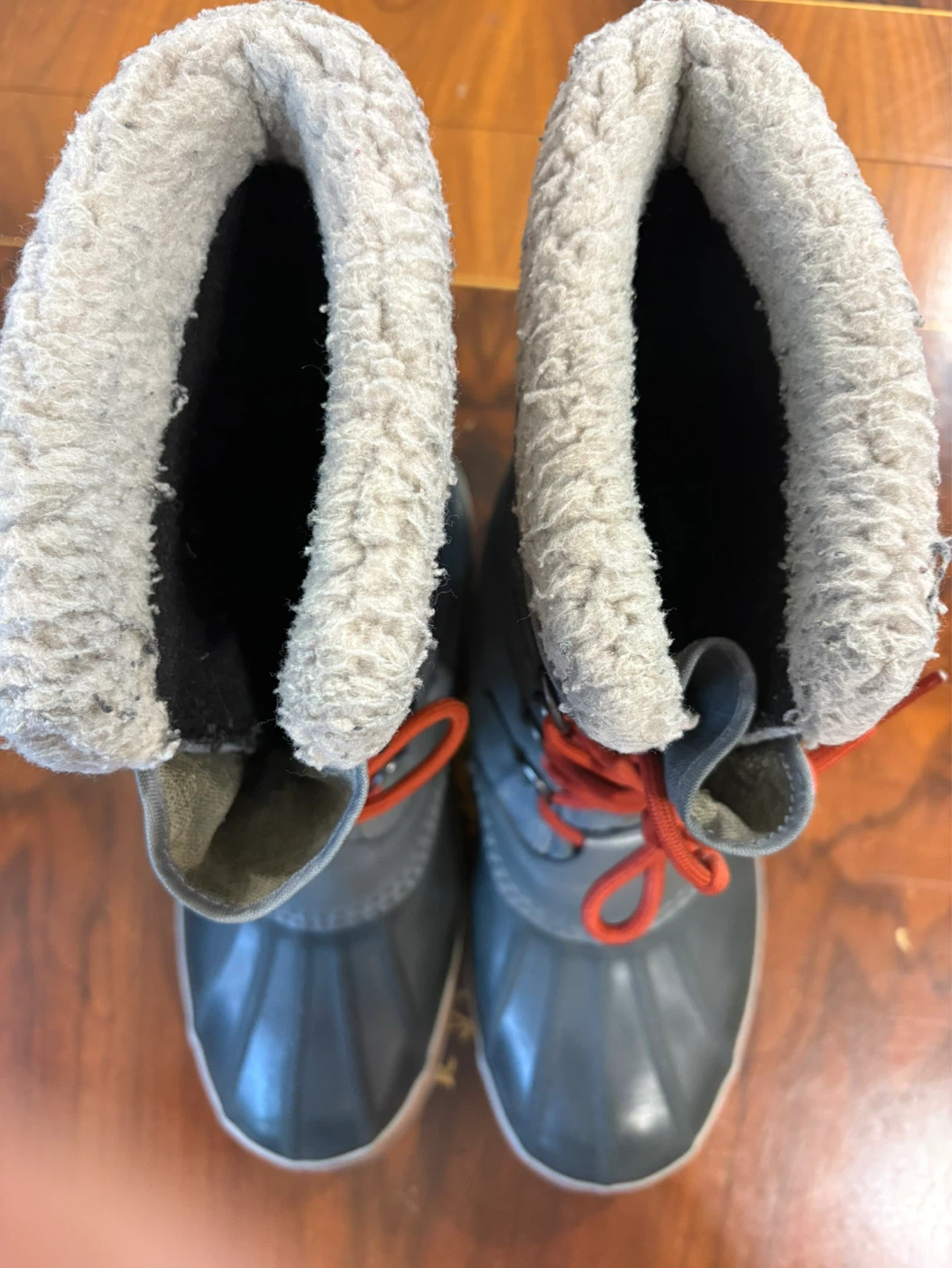 Sorel Grey Winter Boots with Red Laces - Size 12 - photo 5