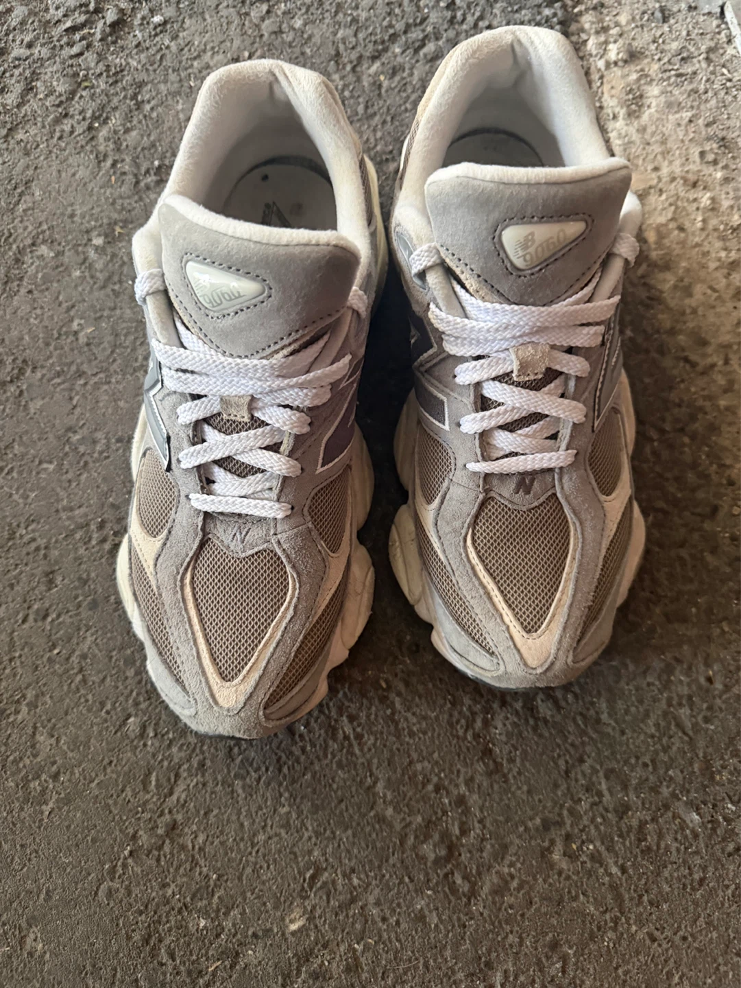 New Balance 9060 Grey Running Shoes