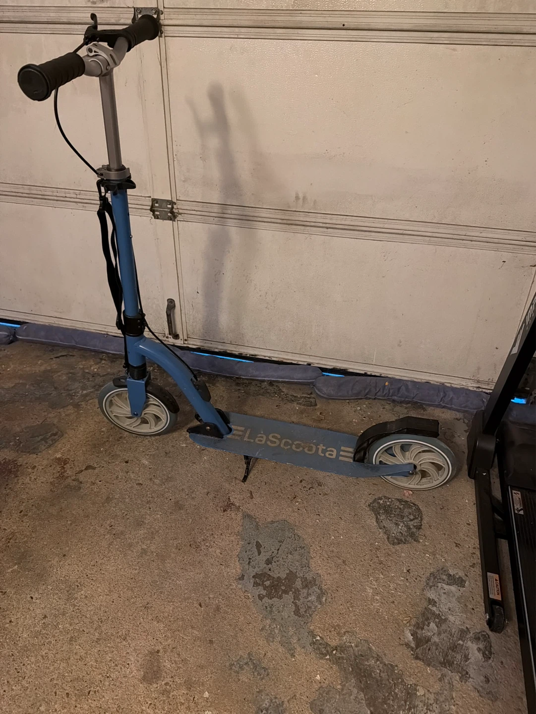 LaScoota Blue Kick Scooter