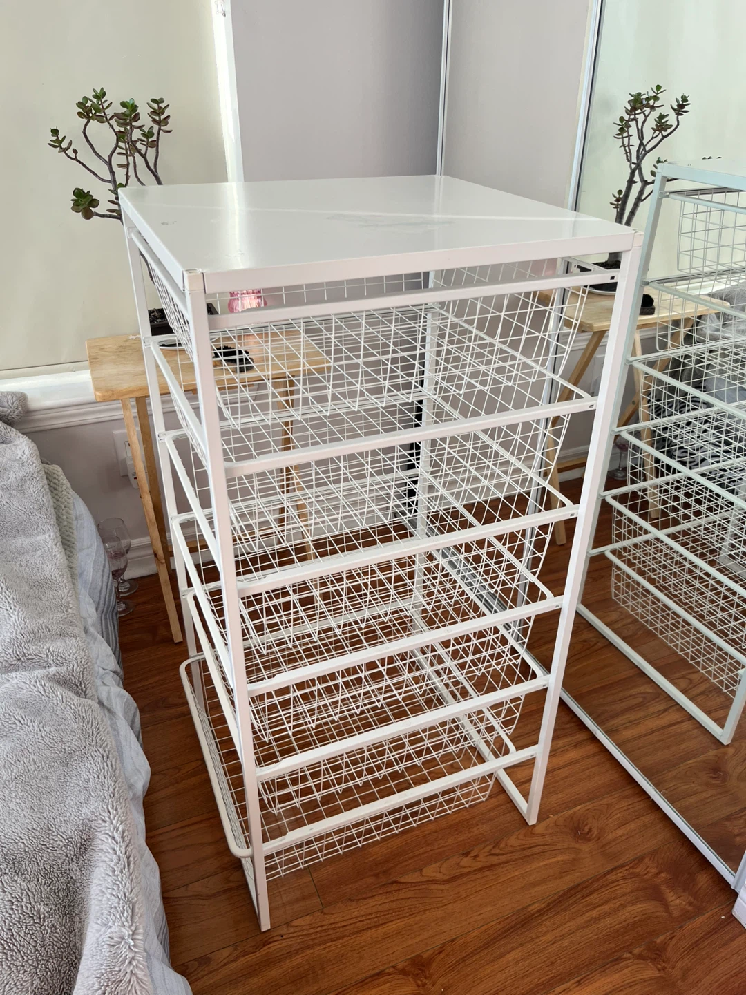 White Metal Mesh Drawer/ Table Storage Unit