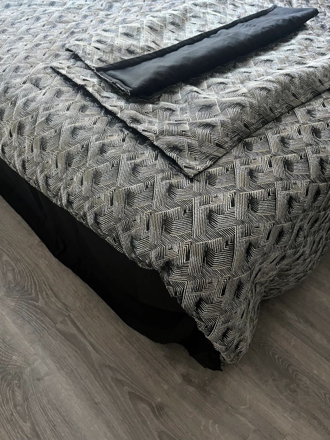 4-Piece Queen Comforter Set - photo 2