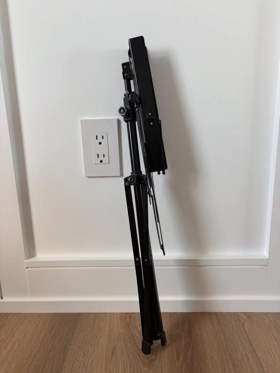 Lightweight Folding Music Stand - photo 2