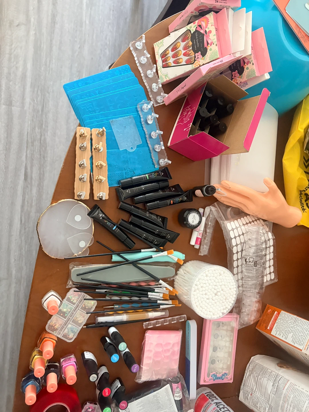 Assorted Nail Art Supplies Kit - photo 2