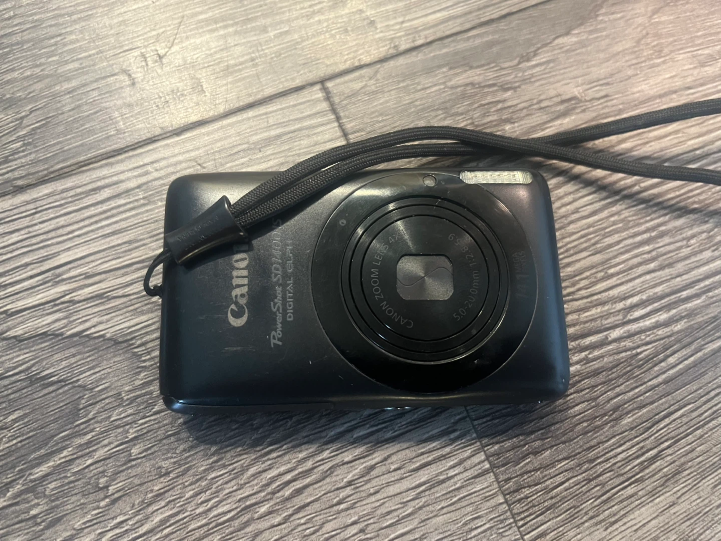 Canon PowerShot SD1400 IS Digital ELPH 14.1MP Camera