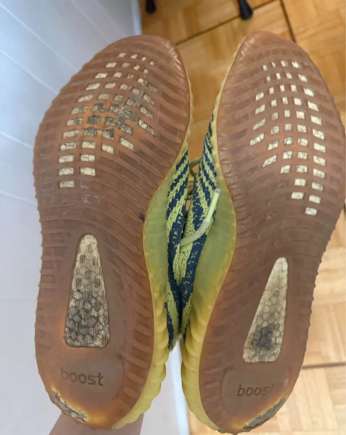 Adidas Yeezy Boost 350 V2 Semi Frozen Yellow Sneakers - photo 4