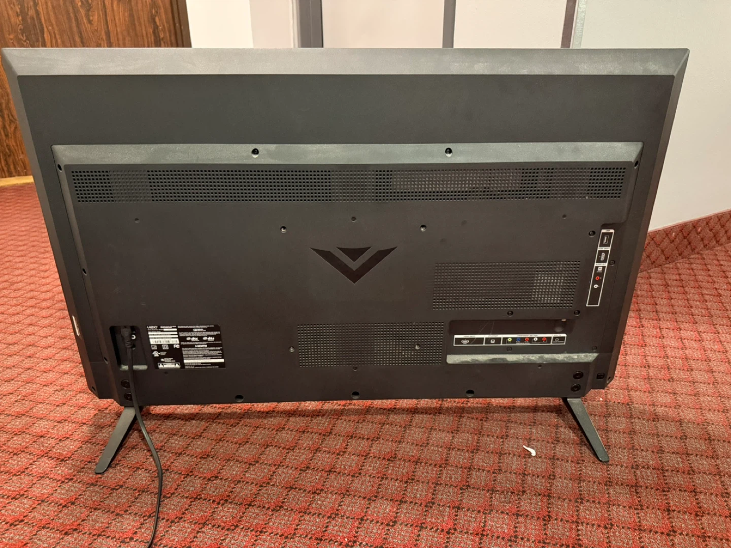 VIZIO E40-C2 40" LED TV - photo 2