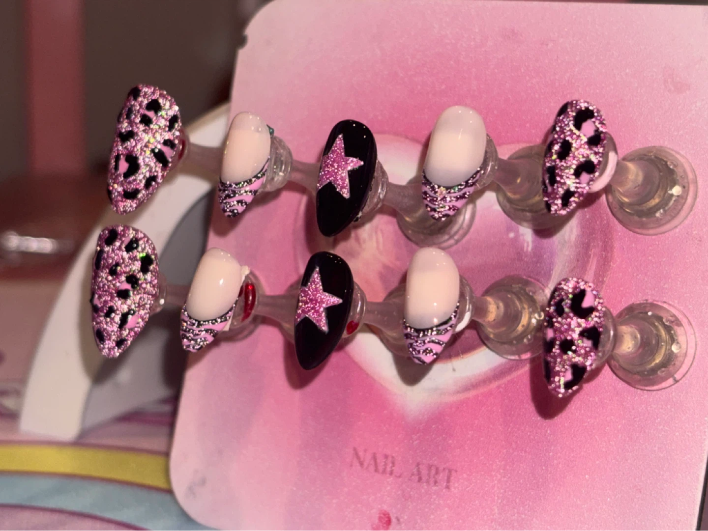 Custom press on nails - photo 3