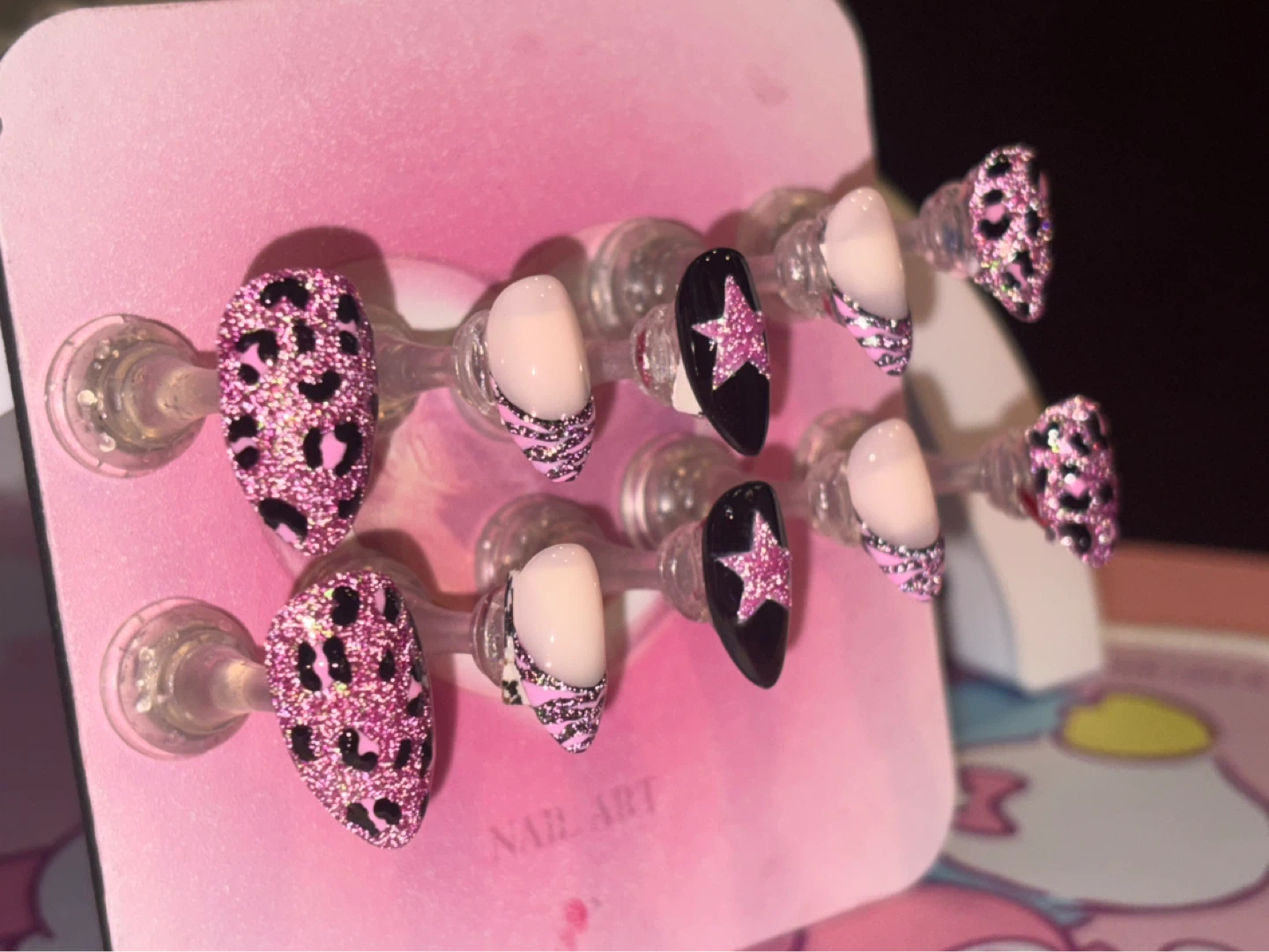 Custom press on nails - photo 4