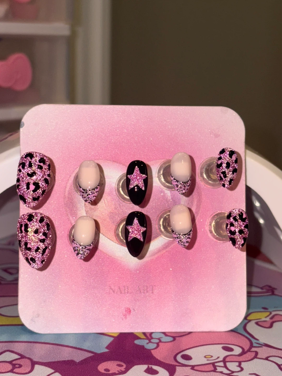 Custom press on nails - photo 2