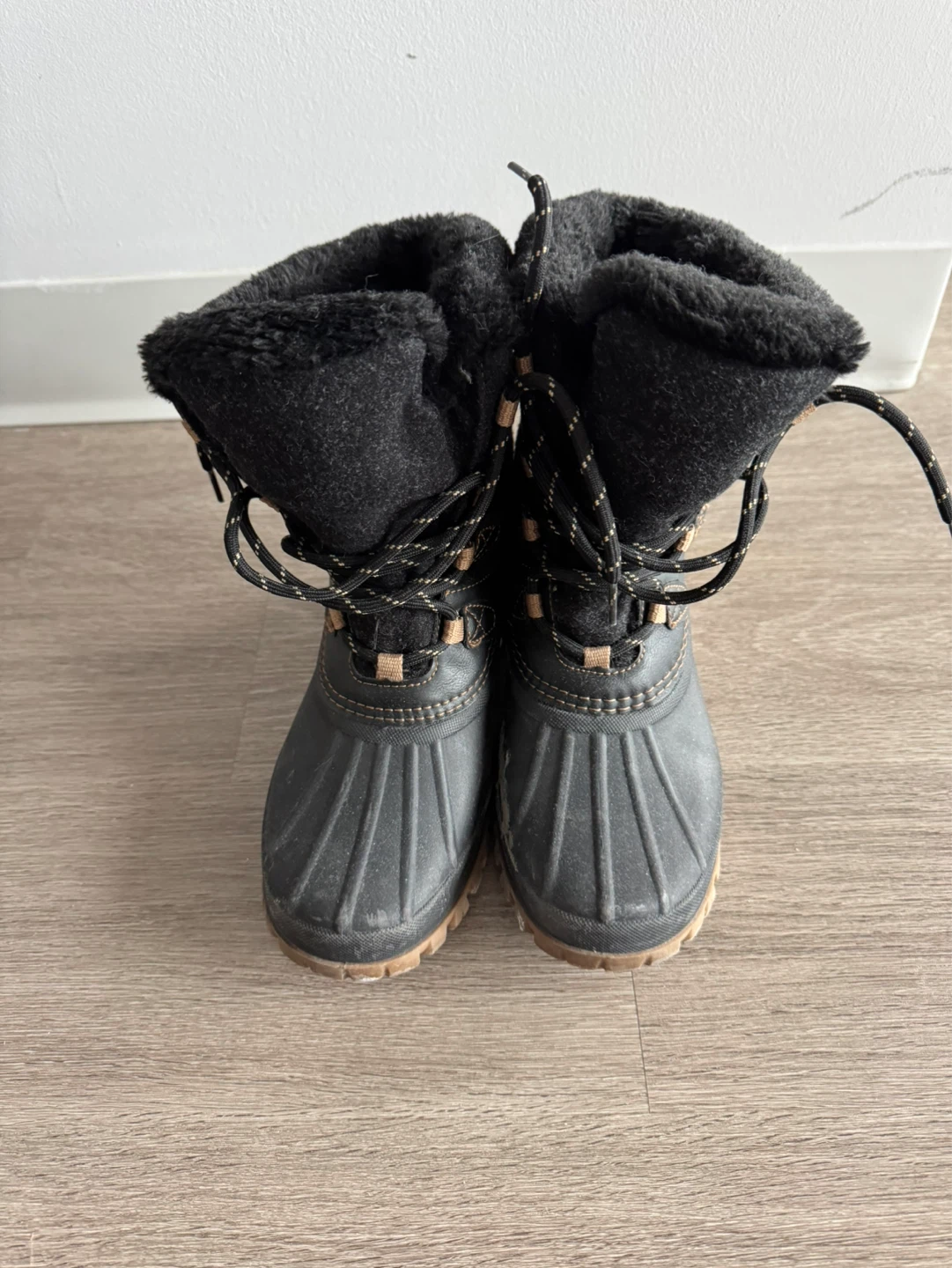 Black Cozy-D Winter Boots - US Size 8